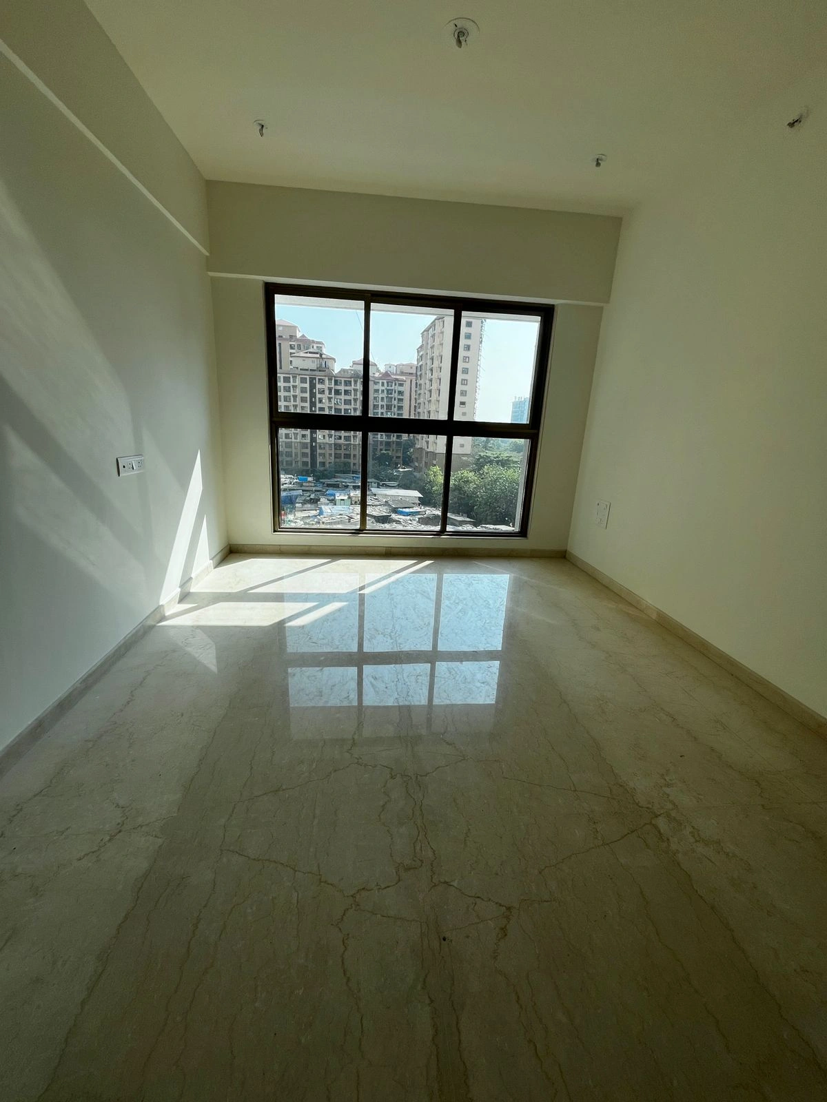 2 BHK Flat for Rent in Lodha raj Infinia, Malad West